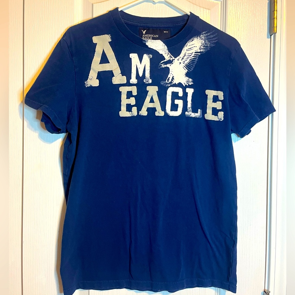 Vintage American Eagle Men's Y2K Graphic T-shirt‎ – Size Small